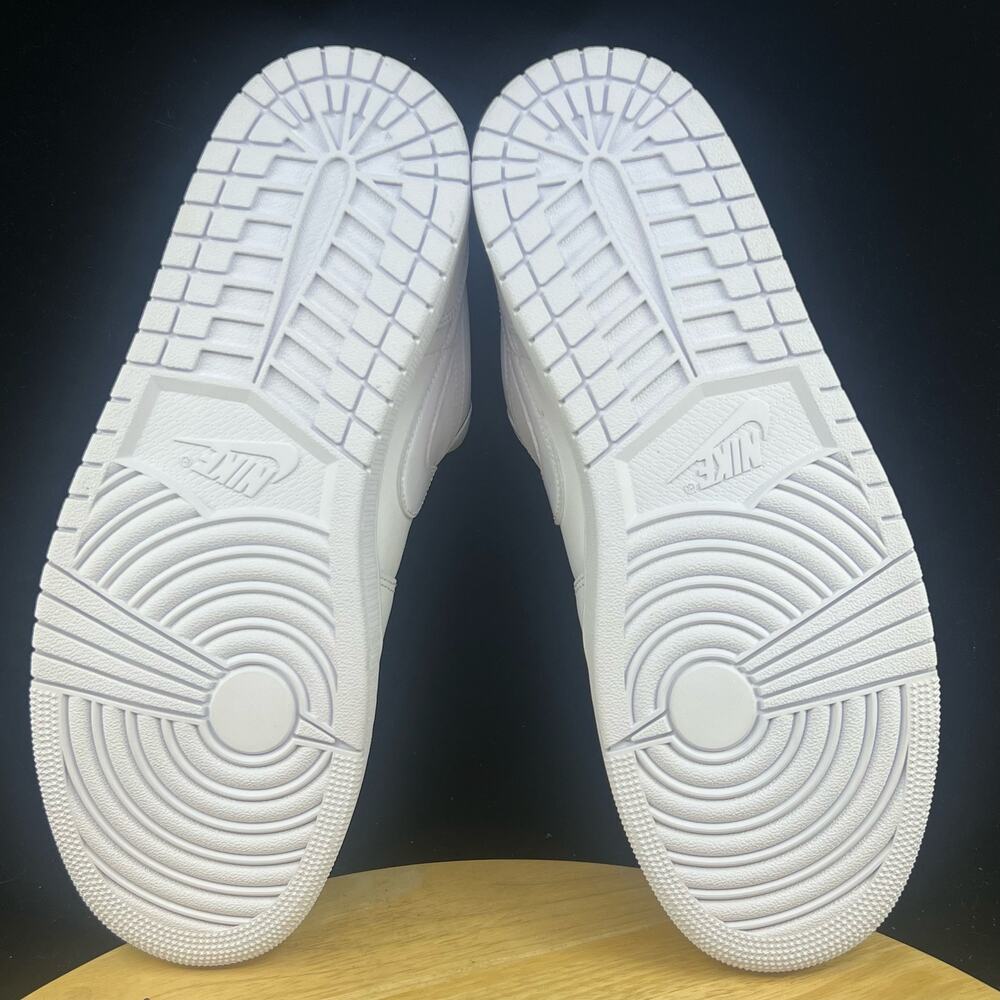 NIKE AIR JORDAN 1 LOW RETRO 1 LOW WHITE "TRIPLE WHITE" SZ 8.5 Wmns [DV0990-111] - Picture 9 of 9